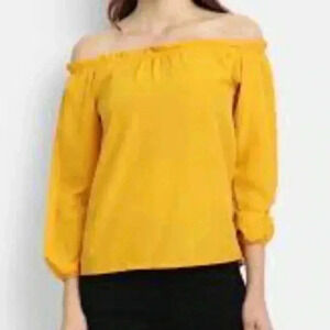 💥Moa Moa Off-Shoulders Yellow Top M